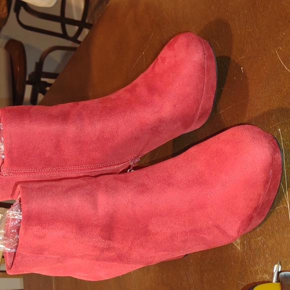 NWOT DREAM PAIRS WOMAN HIGH HEELS STOMP BOOTS SIZE 10 - Picture 1 of 5